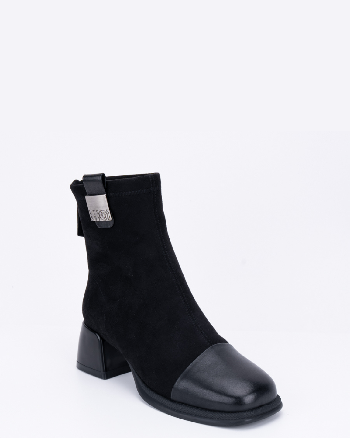 Giày Boot Nữ Vải Dệt Aokang 12429110