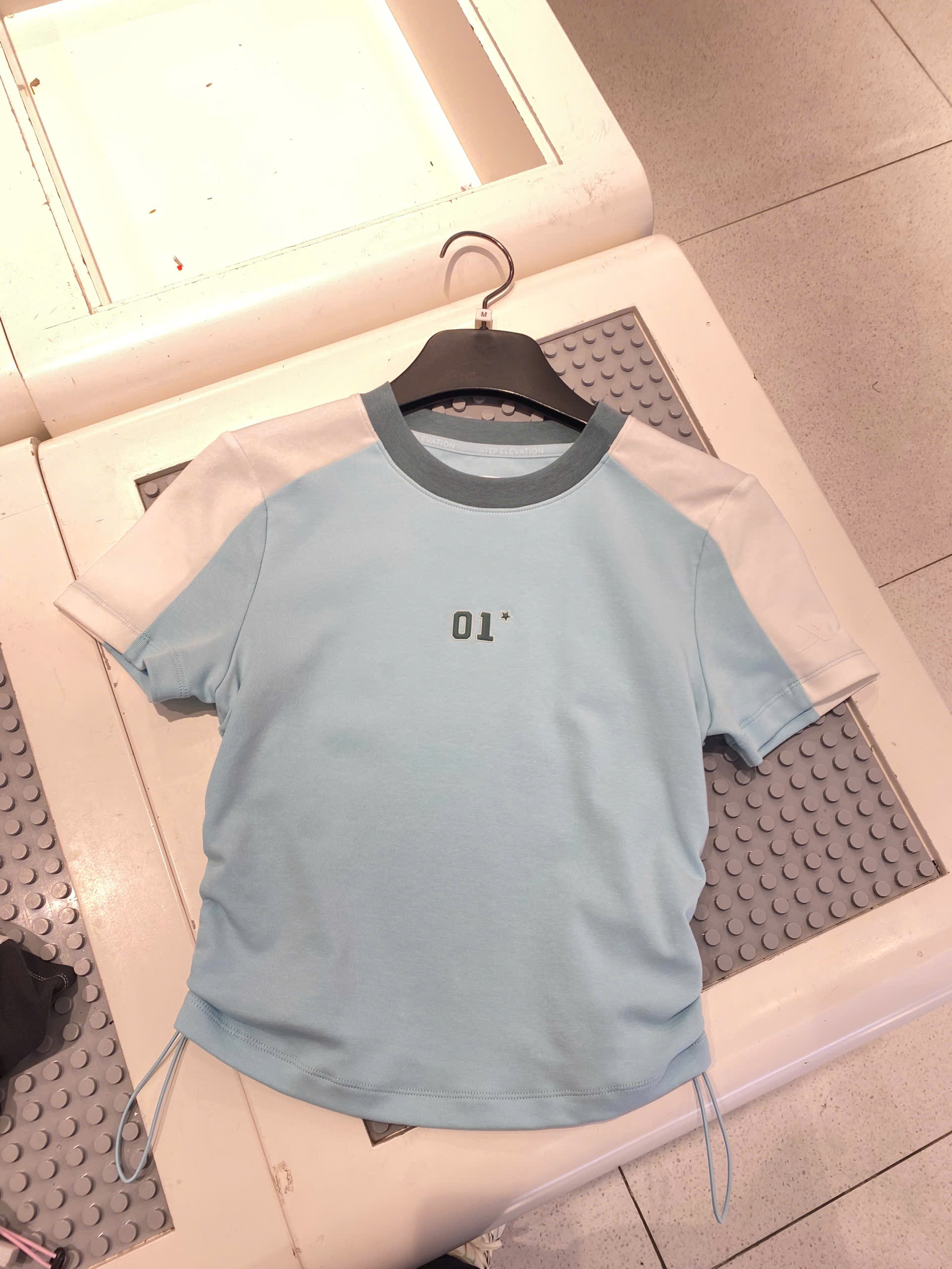 XTEP ÁO NỮ 975328010021