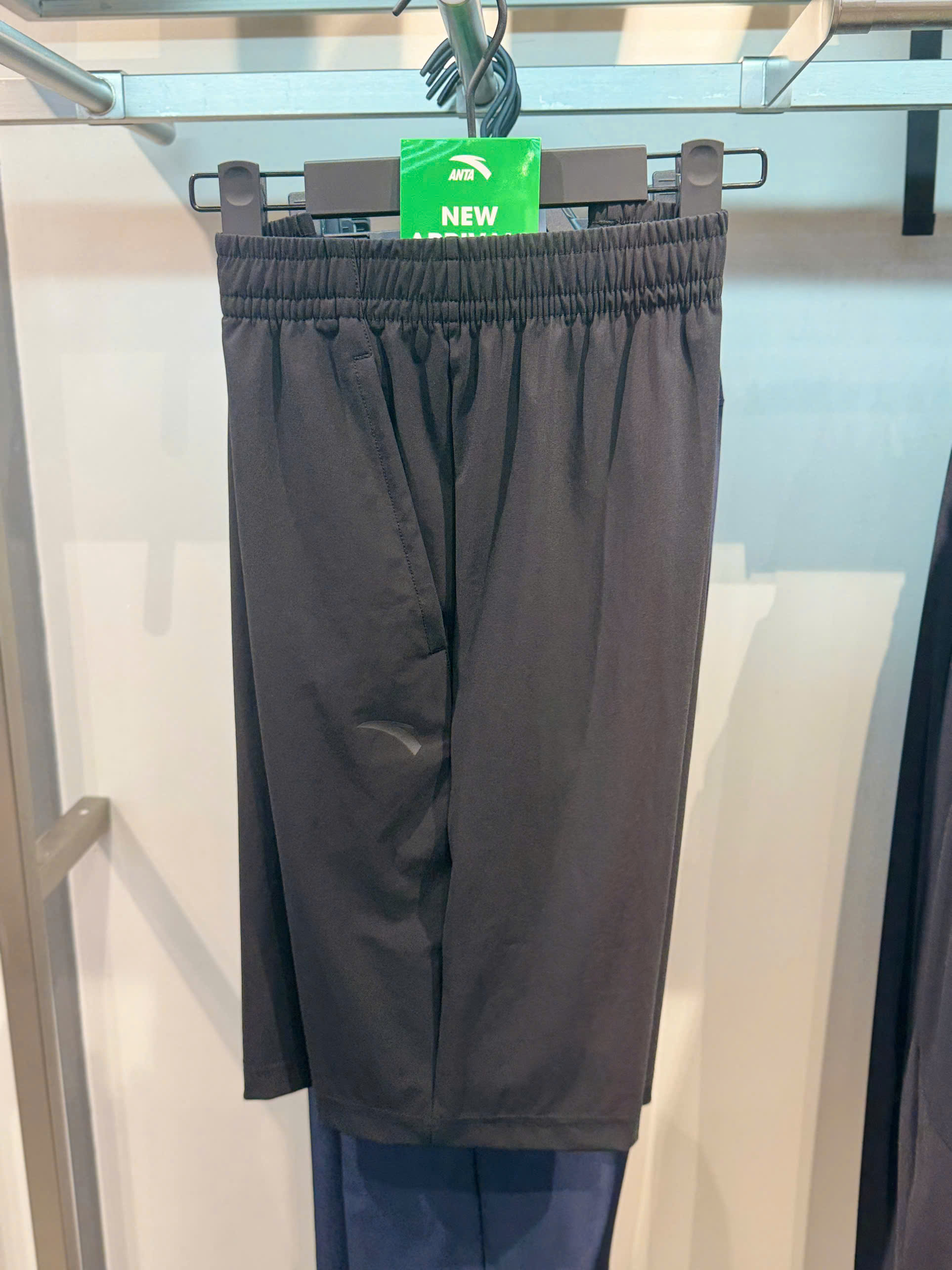 Quần Short Nam Anta 1525B7334S-1