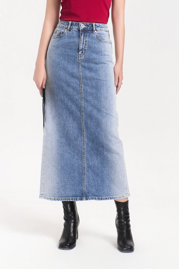 V-SIXTYFOUR - Chân Váy Denim Dáng Dài Xẻ Tà Sau. Long Denim Skirt with Back Slit