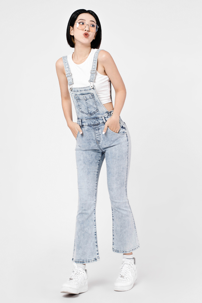 V-SIXTYFOUR - Quần Yếm Jeans Ống Loe. Flared Denim Overall