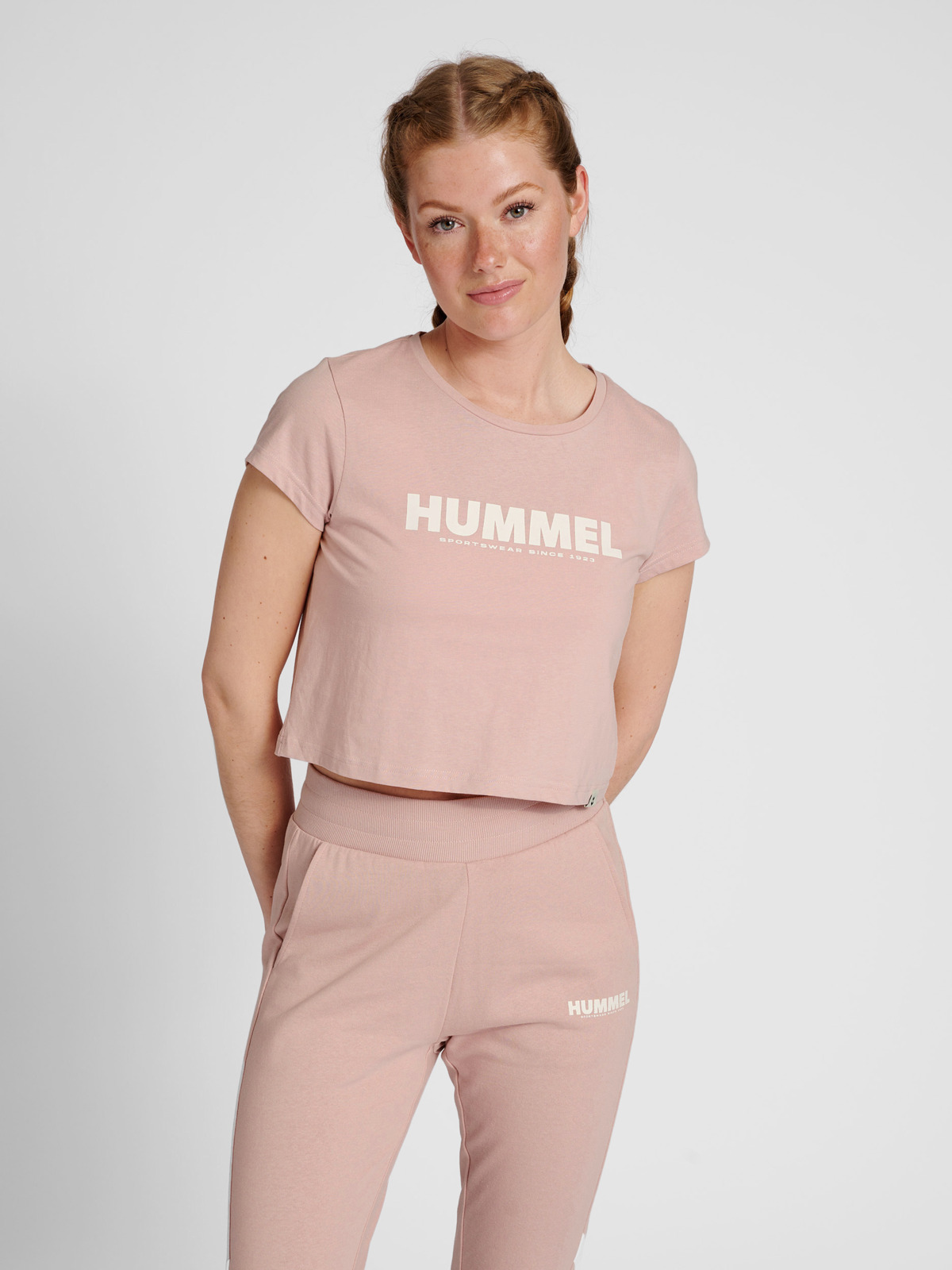 KUME | Áo Thun Ngắn Thời Trang Nữ, Áo Croptop In Logo Phía Trước | Thương Hiệu Hummel - Size XS / S - Màu Hồng Phấn - 212560