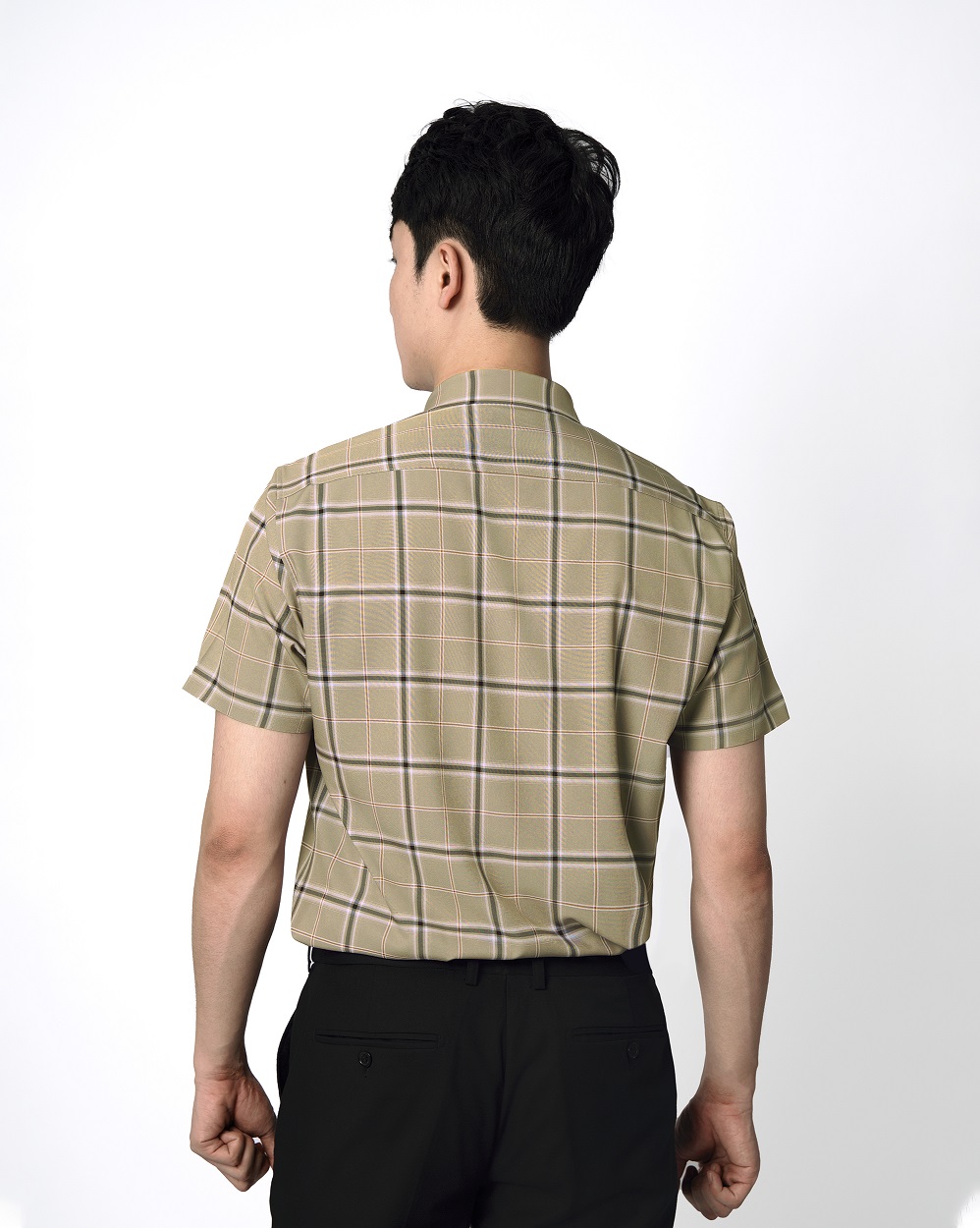 Áo sơ mi ngắn tay nam kẻ ô không đường may kẻ ô màu vàng be đậm 4047D