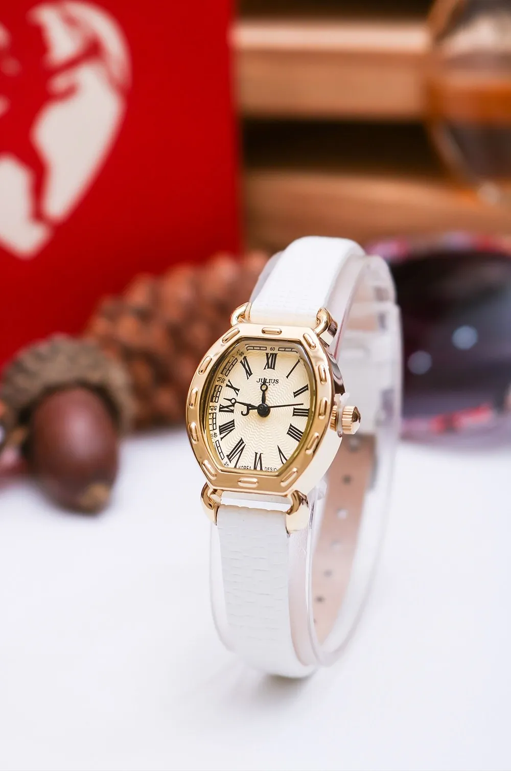 Đồng Hồ Nữ JA-544D Julius Hàn Quốc Dây Da (Trắng viền vàng)