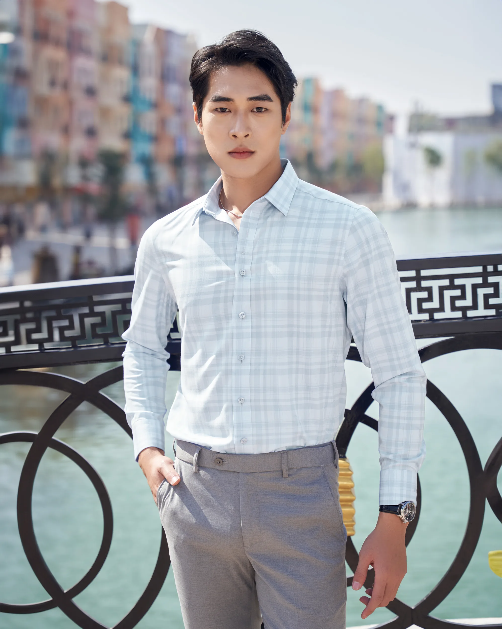 Áo sơ mi dài tay kẻ caro màu sáng 3043A