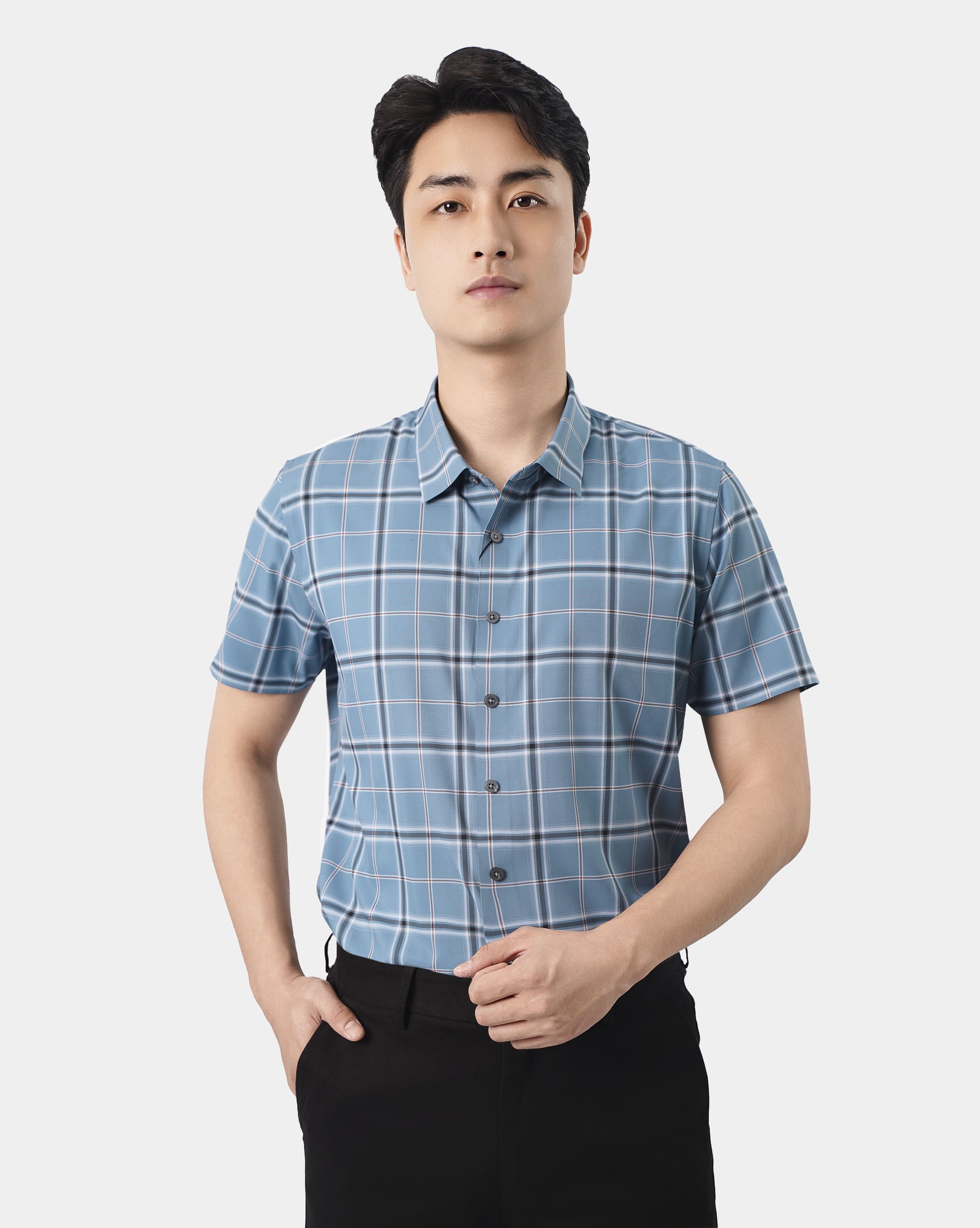 Áo sơ mi ngắn tay nam không đường may kẻ ô màu xanh dương 4047E