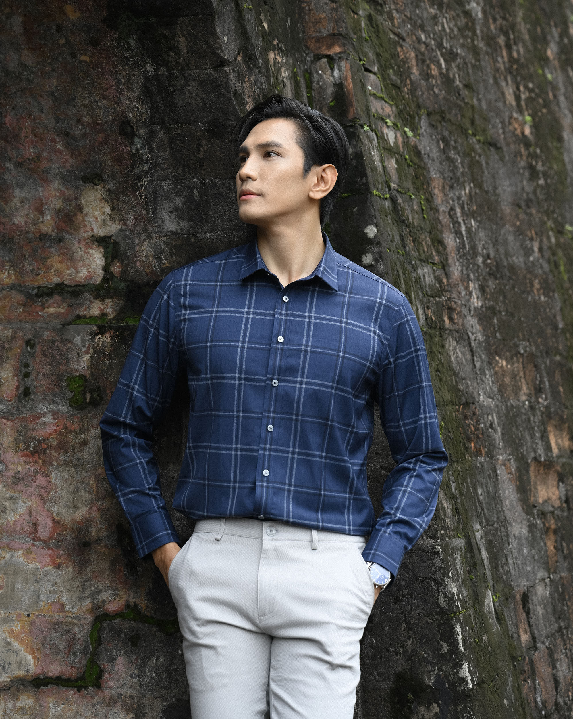 Áo sơ mi dài tay nam họa tiết kẻ ô màu xanh than 4048C