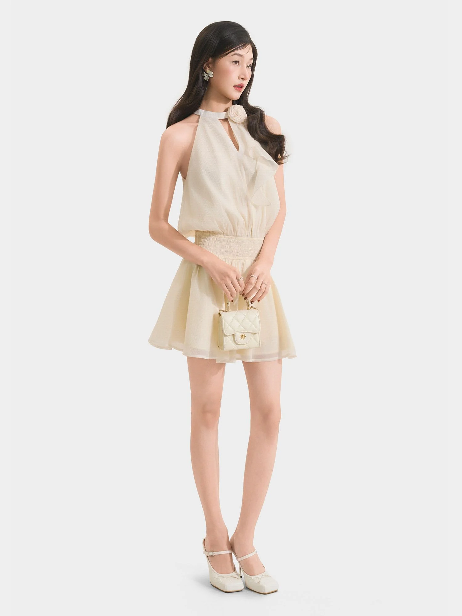 Marc - Đầm mini sát nách nhún eo cổ xẻ đính hoa