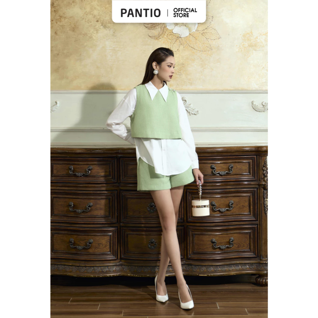 BAS72681 - Áo kiểu dạo phố vải dạ dáng croptop cài cúc ngọc trai bên vai - PANTIO