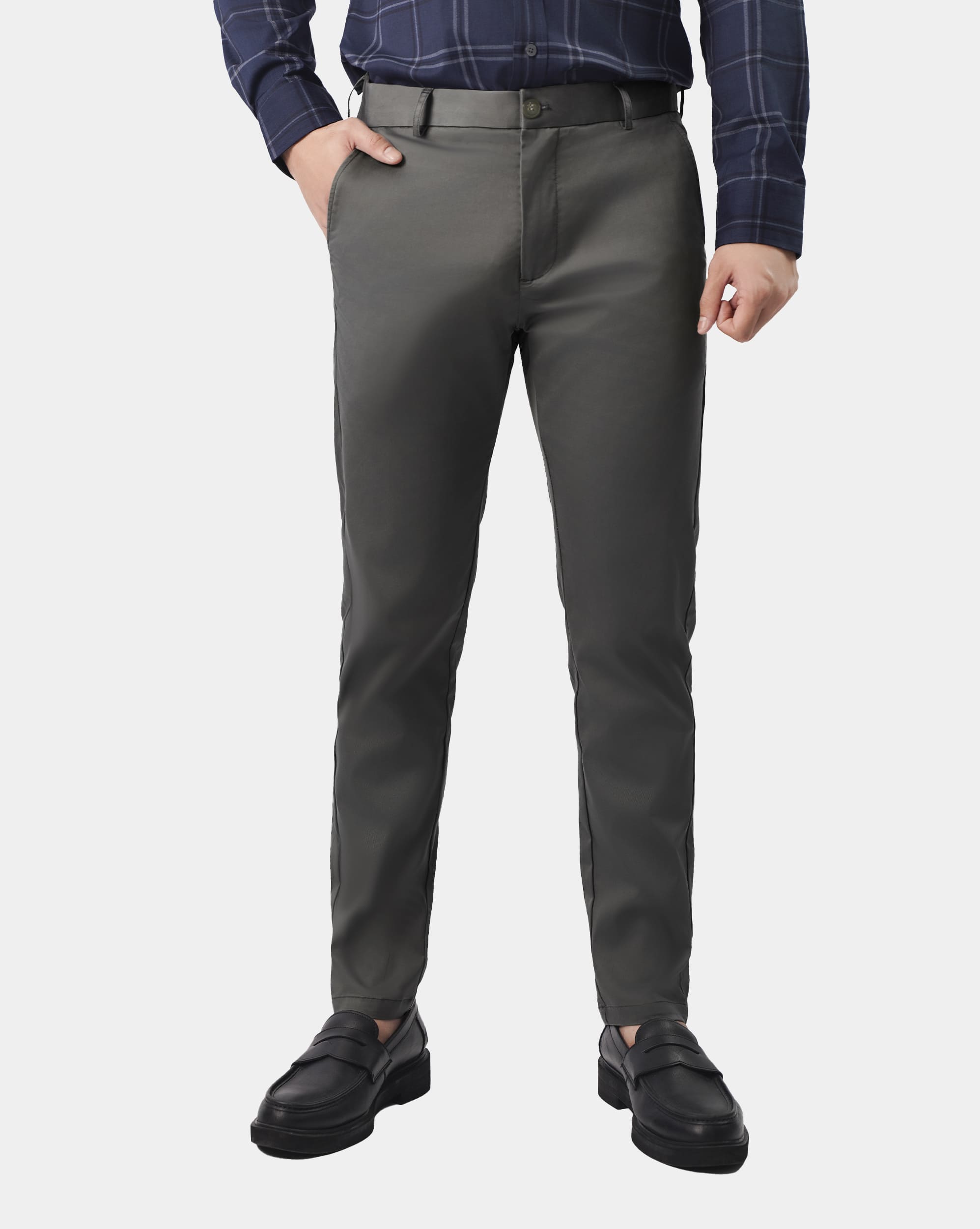 Quần kaki nam dáng carrot fit trơn xanh đá 4001A