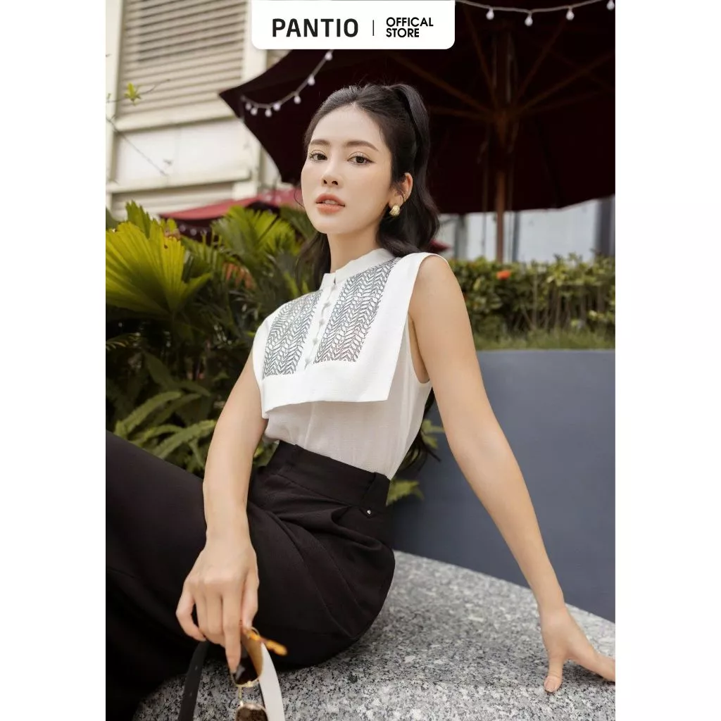 FAS33677 - Áo kiểu công sở vải tơ dáng suông cổ tàu thân phối vạt pha vải ren đính cúc bọc trang trí - PANTIO