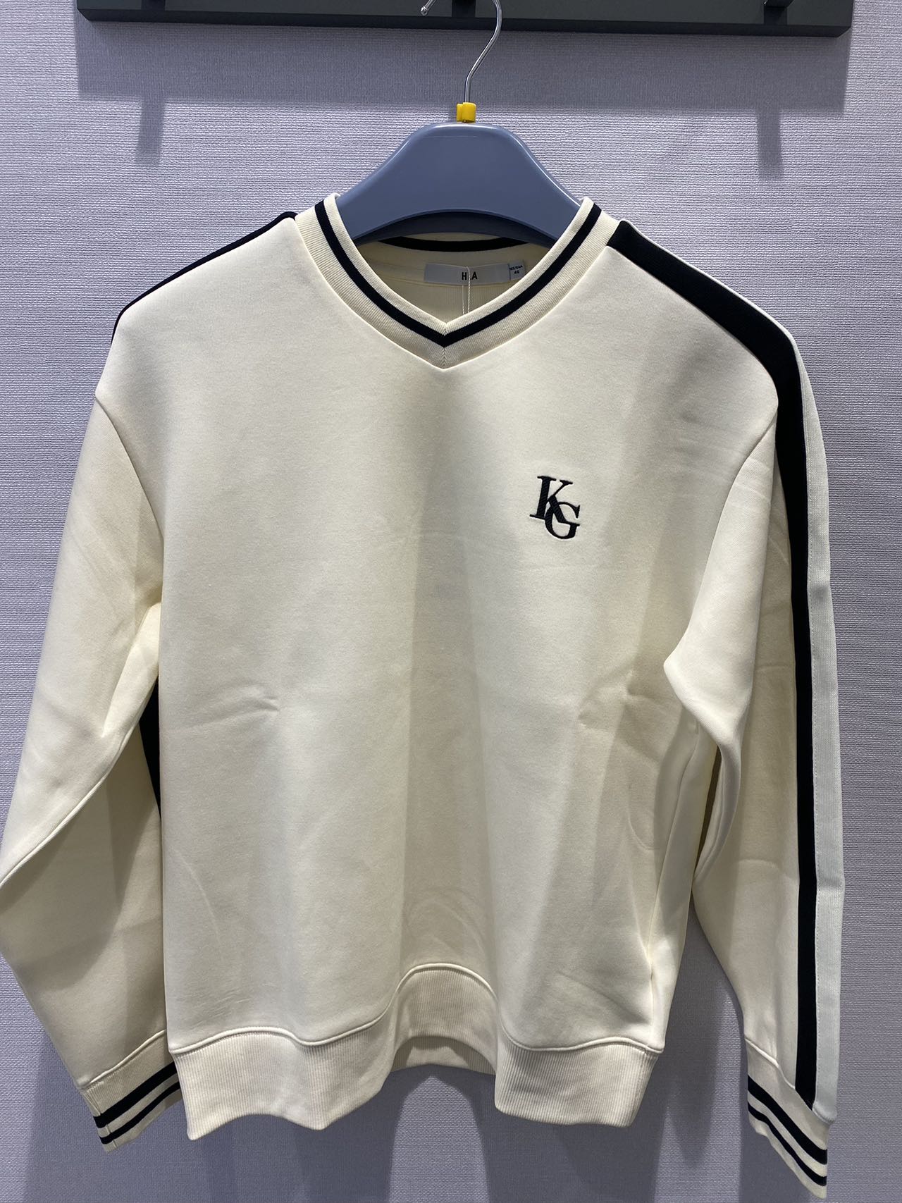 HLA-Áo Sweeter - NZW/J3W/72