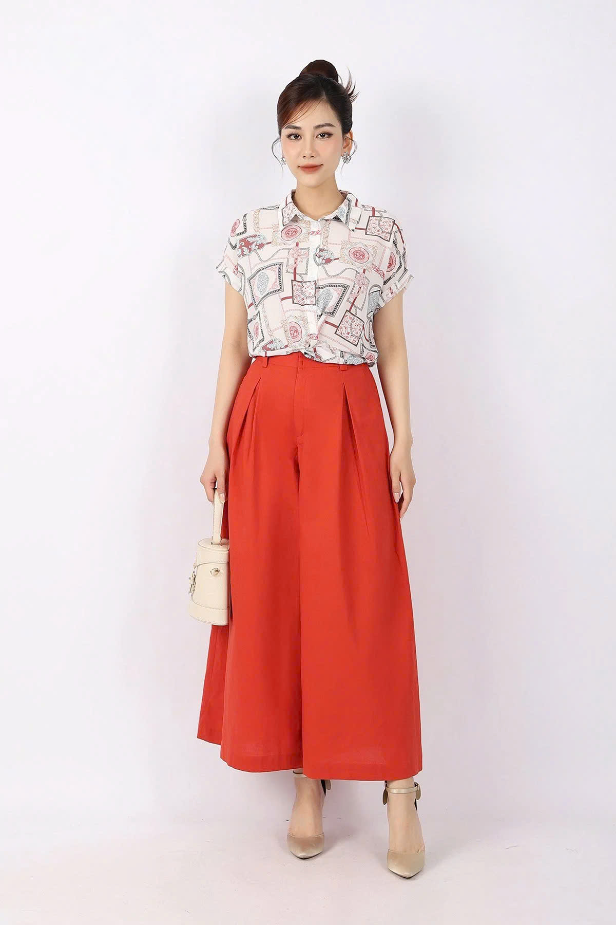 FAS53561 - Áo kiểu công sở vải chiffon dáng suông cạp xoắn tạo kiểu cổ đức vai chờm tay liền - PANTIO