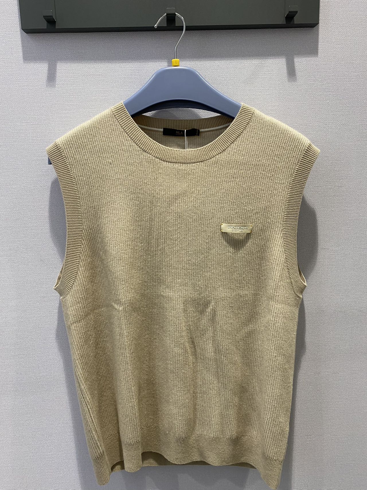 HLA- Áo gile len - NZG/D3U/10