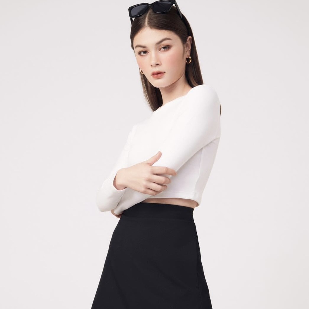 MIKI ÁO THUN TOPAN TRẮNG DÁNG NGẮN