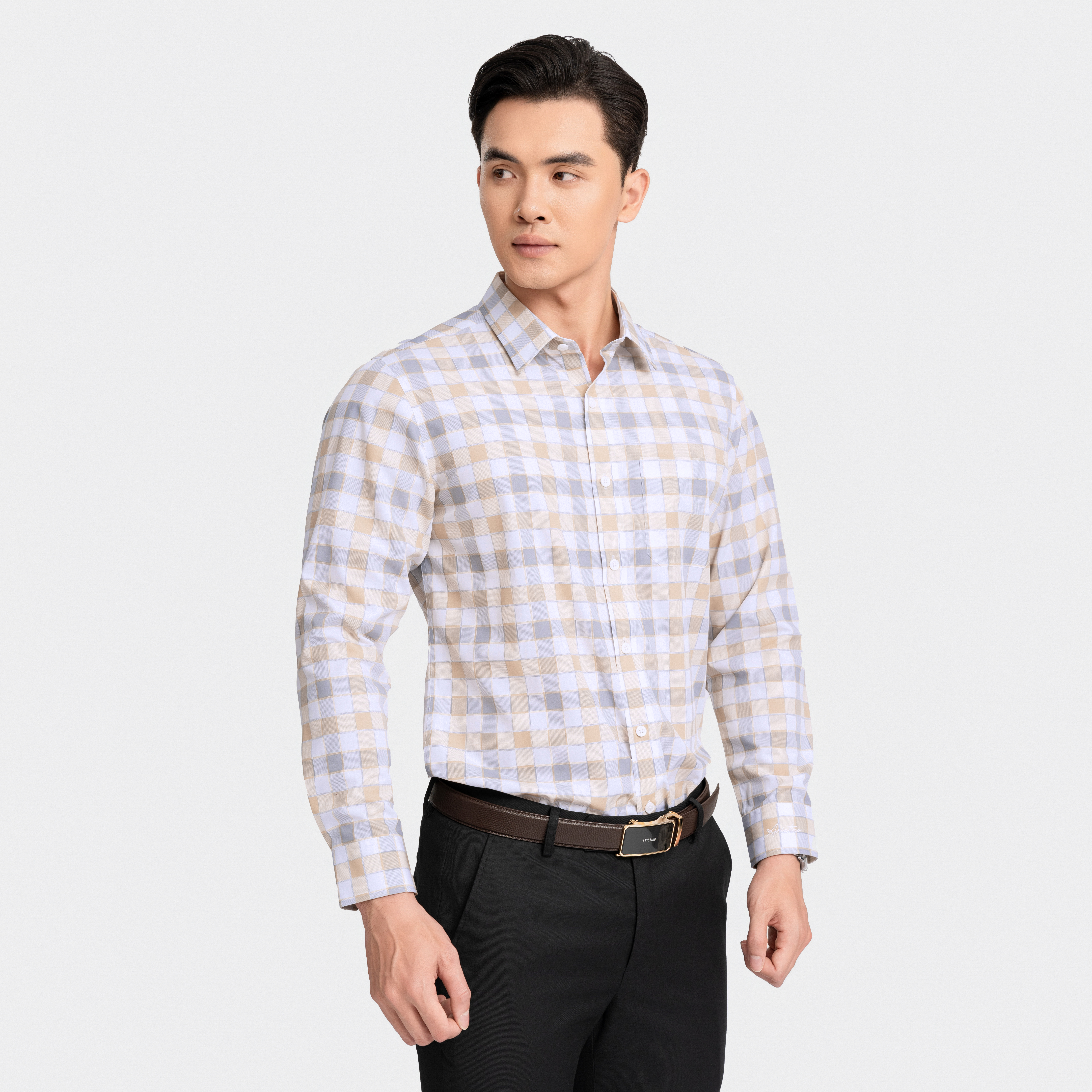 Aristino - Áo sơ mi dài tay dáng Regular Fit ALS1740Z màu trắng kẻ nâu