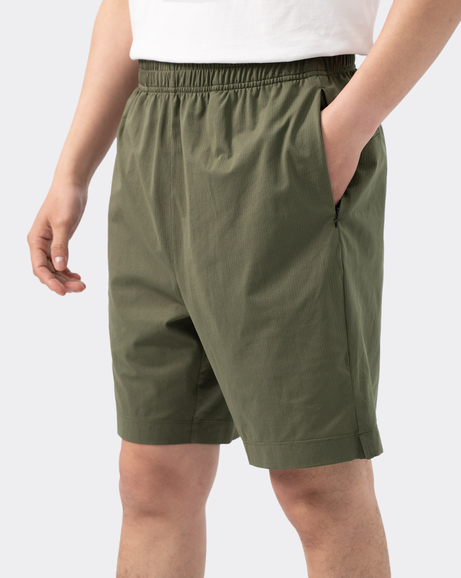 Quần short thể thao năng động màu xanh rêu 4002R