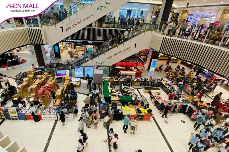 Trải nghiệm mua sắm đầy hứng khởi ngày Black Friday tại AEON MALL Bình Tân.