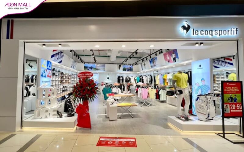 Không gian Le Coq Sportif AEON MALL Bình Tân được thiết kế chỉn chu, tinh tế