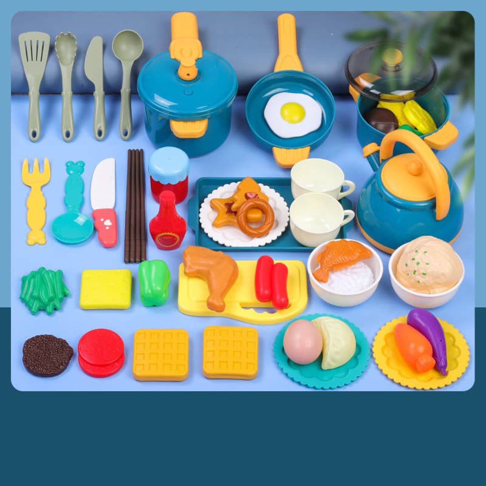 Bộ đồ chơi nấu ăn giúp bé gái phát huy trí tưởng tượng và khả năng giao tiếp khi vui chơi. (Nguồn: Internet)