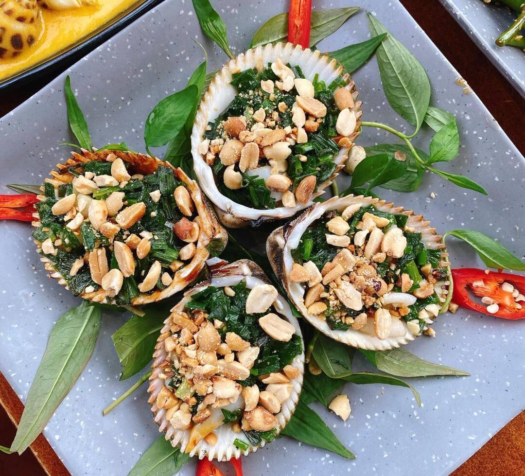 Ốc lắc Cô Mai thơm phức