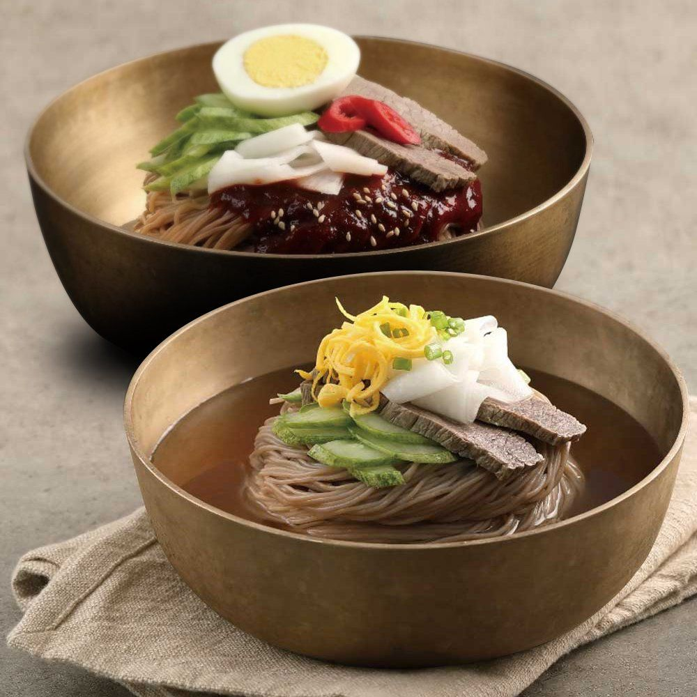 Mì lạnh có nước dùng thanh mát, giúp giải nhiệt cực tốt (Nguồn: Internet)