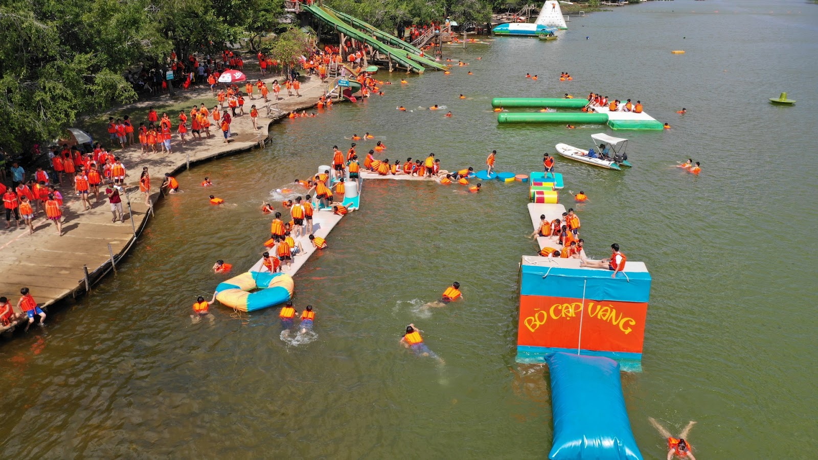 Khu du lịch Bò Cạp Vàng hoang sơ và gần gũi với thiên nhiên (Nguồn: Internet)