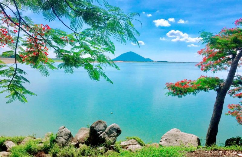 Hồ Dầu Tiếng cách TPHCM khoảng 90km nơi thư giãn cuối tuần (Nguồn Internet)