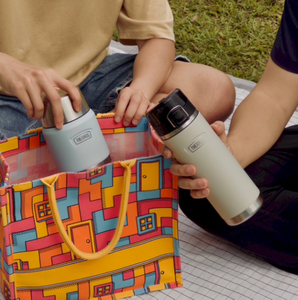 Bình giữ nhiệt phù hợp để tặng những người thường xuyên di chuyển hoặc du lịch (Nguồn: Internet)