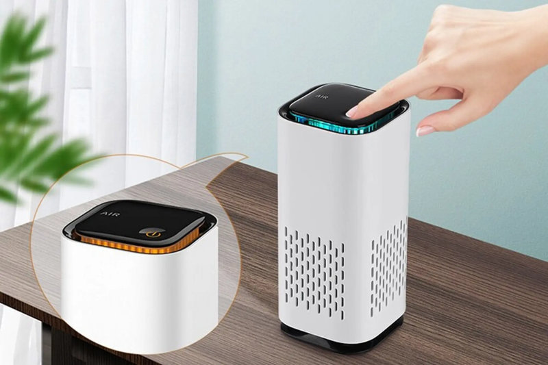 Máy lọc không khí mini bảo vệ tối ưu sức khỏe cho sếp trong phòng làm việc (Nguồn: Internet) Máy lọc không khí mini bảo vệ tối ưu sức khỏe cho sếp trong phòng làm việc (Nguồn: Internet)