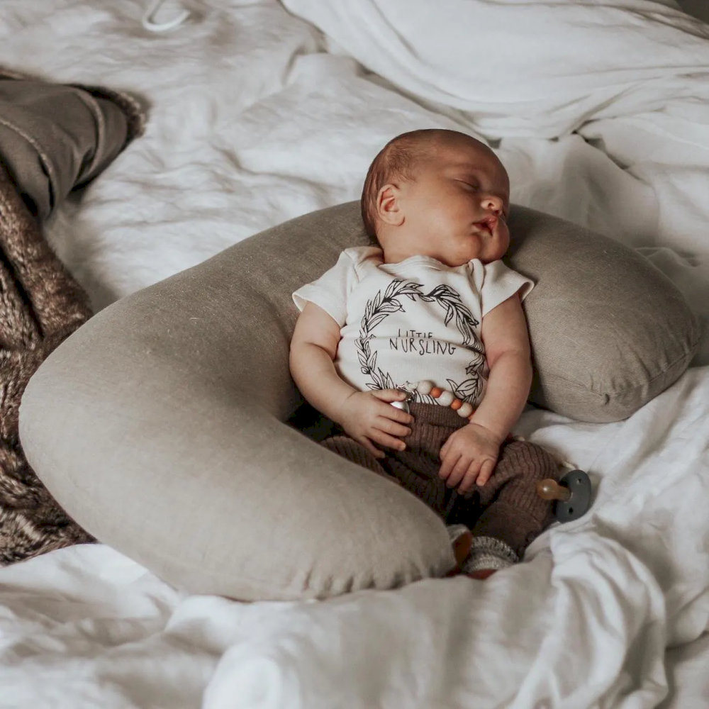 Tặng gối ôm mềm mại cho bé yêu nhân dịp Noel (Nguồn: Internet) Tặng gối ôm mềm mại cho bé yêu nhân dịp Noel (Nguồn: Internet)