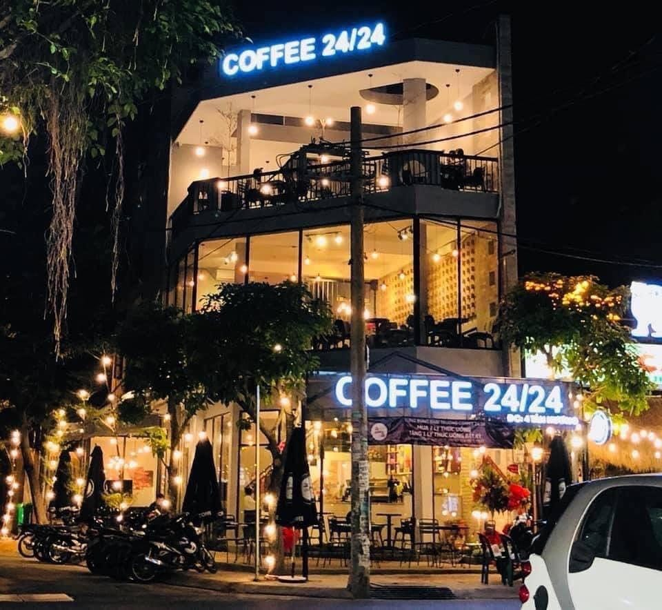 Mức giá sinh viên là điểm thu hút tại Coffee 24/24 (Nguồn: Internet) Mức giá sinh viên là điểm thu hút tại Coffee 24/24 (Nguồn: Internet)