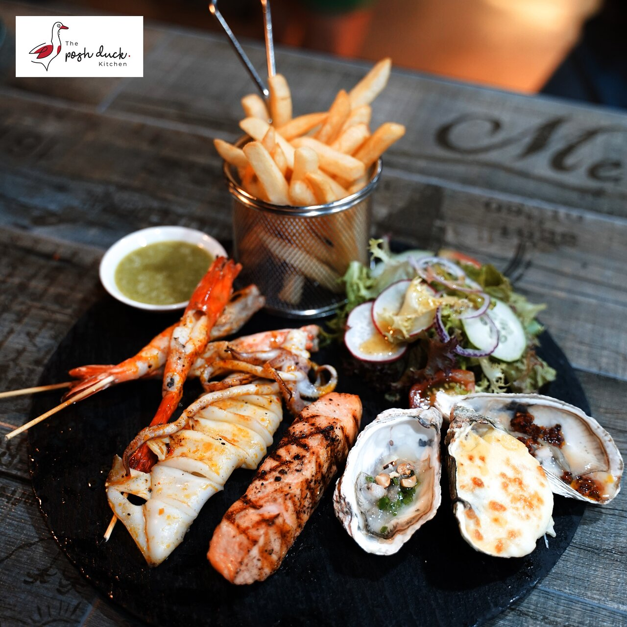 Sự sáng tạo nghệ thuật trong các món ăn chế biến từ vịt tại The Posh Duck Kitchen. (Nguồn: Internet)