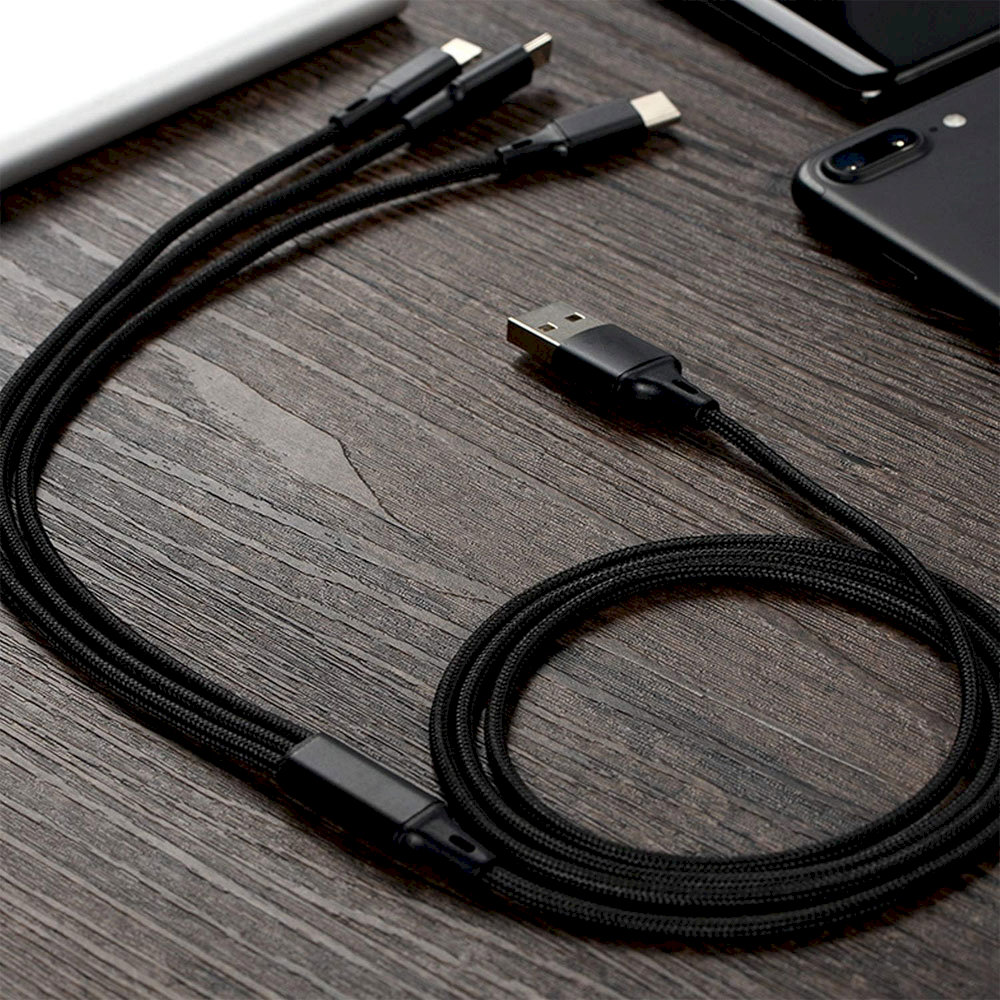 Quà tặng dây sạc đa năng (Nguồn: Internet)