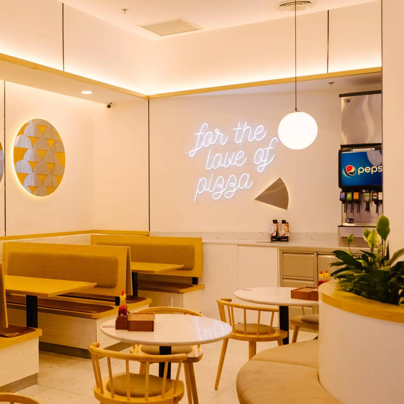 Menu Pizza Hut rất đa dạng, phù hợp với nhiều nhu cầu khác nhau của khách hàng (Nguồn: Internet)