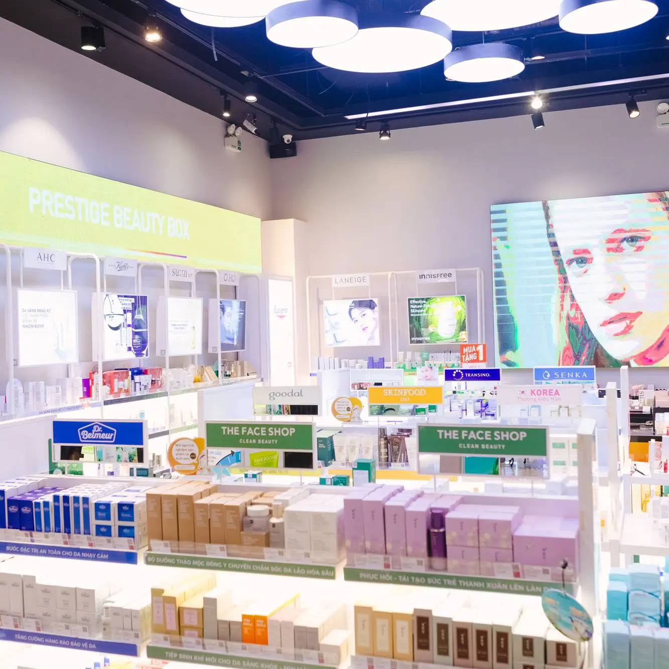 Khu vực mỹ phẩm tại AEON MALL Tân Phú Celadon (Nguồn: Internet)