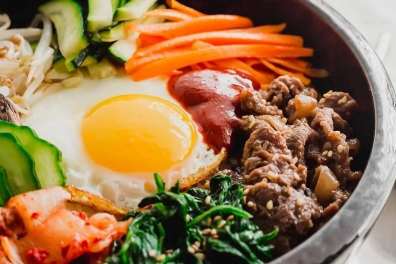 Món Hàn tại đây cũng rất đa dạng, đáp ứng nhu cầu giới trẻ (Nguồn: Internet)