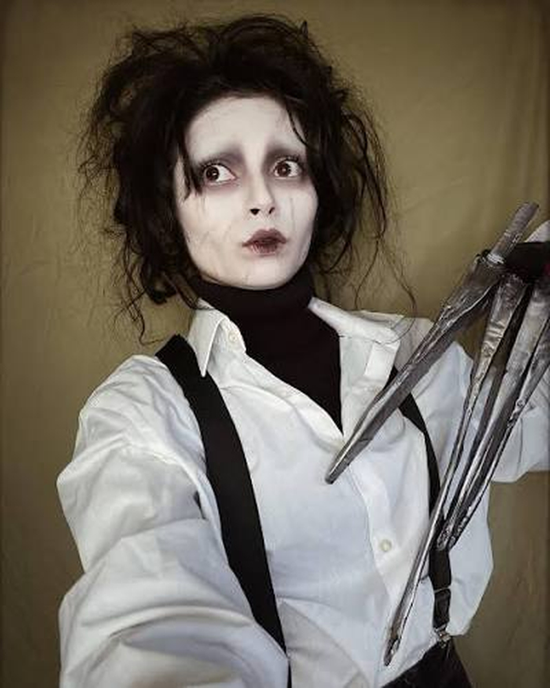 Nhân vật chàng trai tay kéo Edward Scissorhands mang nét quyến rũ Gothic độc lạ. (Nguồn: Internet)