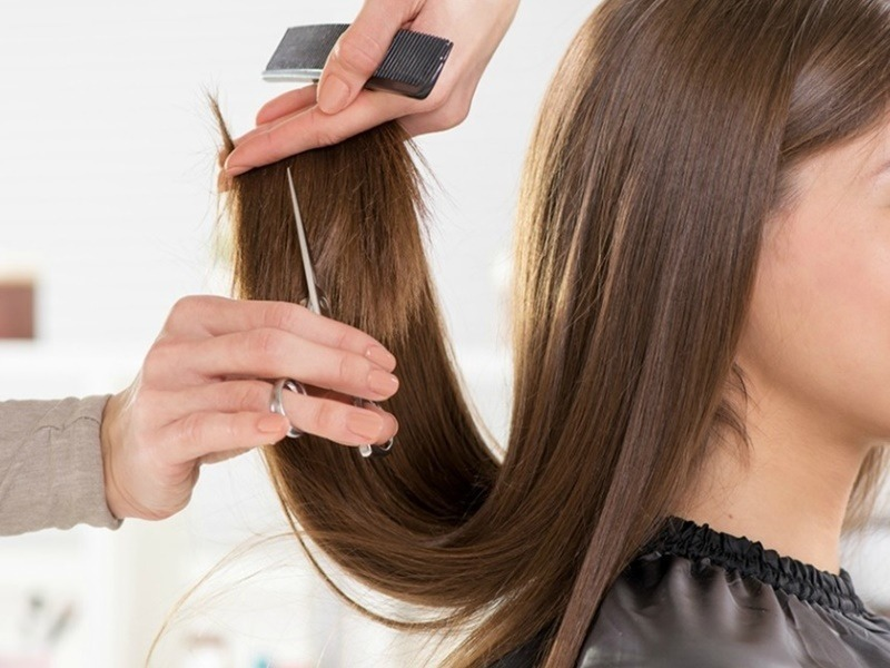 Bạn nên tránh cắt tóc vào mùng 1, ngày rằm, tháng cô hồn hay trước các lịch quan trọng (Nguồn: Internet)