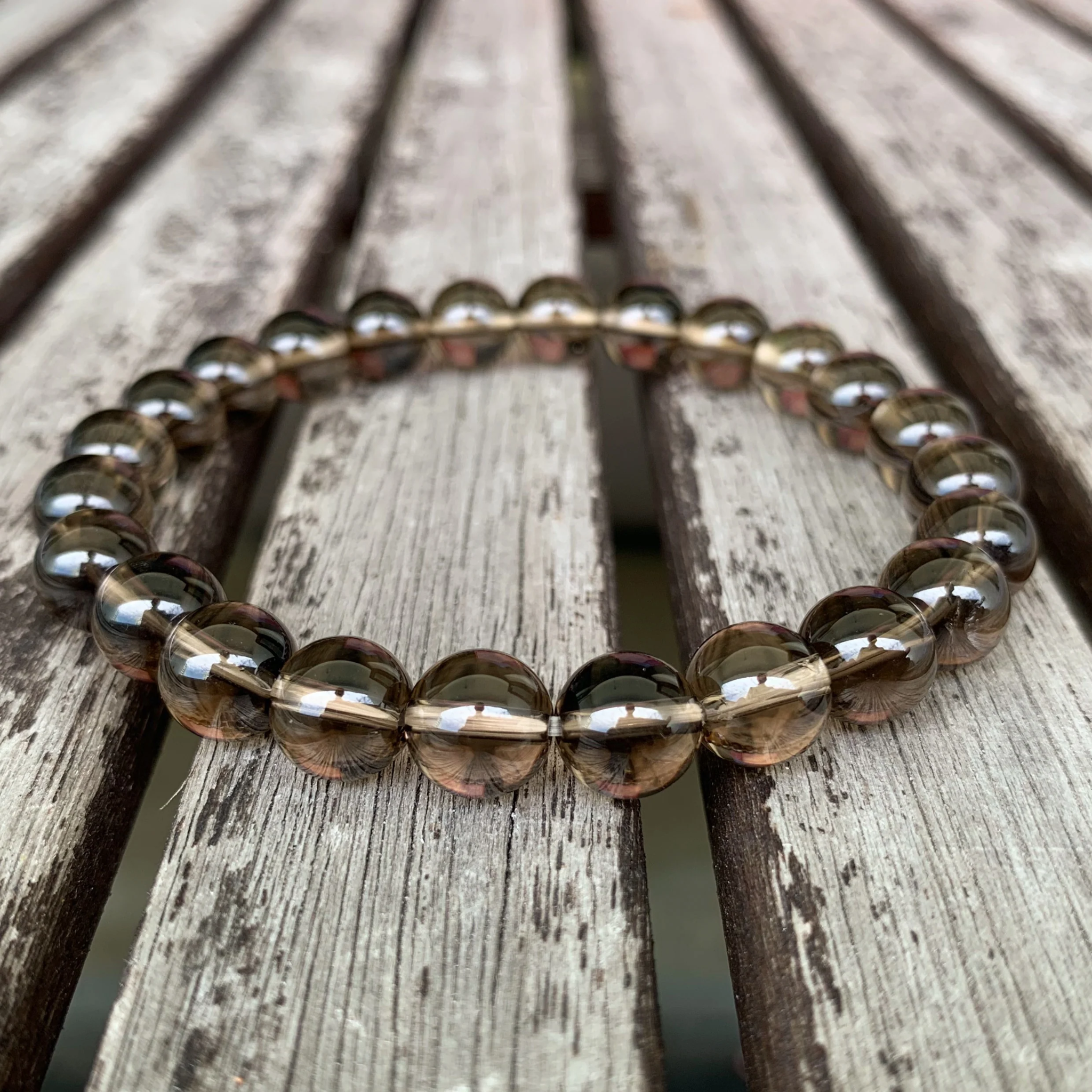 Đá thạch anh khói (Nguồn: Internet) Đá thạch anh khói (Nguồn: Internet)