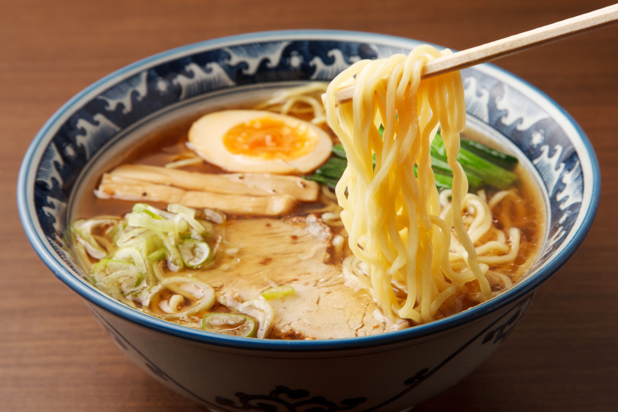 Sợi mì Soba thủ công tại Syun lưu giữ trọn vẹn tinh túy từ bột kiều mạch tươi (Nguồn: Internet) Sợi mì Soba thủ công tại Syun lưu giữ trọn vẹn tinh túy từ bột kiều mạch tươi (Nguồn: Internet)