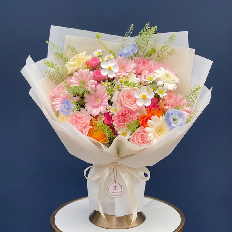 A variety of thoughtful gifts and experiences for Vietnamese Women's Day.