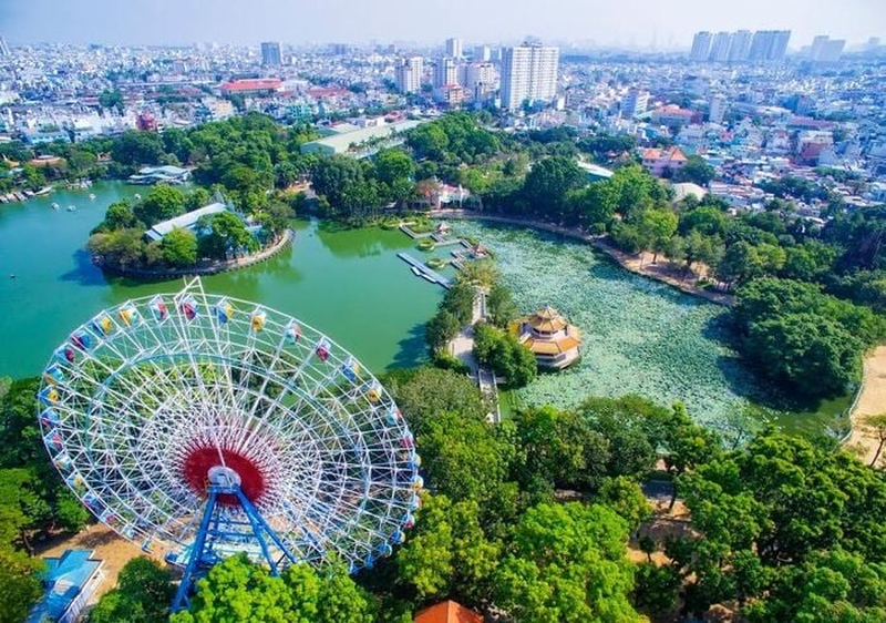 Công viên Văn hóa Đầm Sen có nhiều trò chơi và hoạt động tham quan dành cho gia đình, nhóm bạn. (Nguồn: Internet)