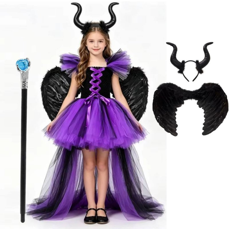 Bé gái lộng lẫy và quyền lực trong tạo hình tiên hắc ám Maleficent. (Nguồn: Internet)