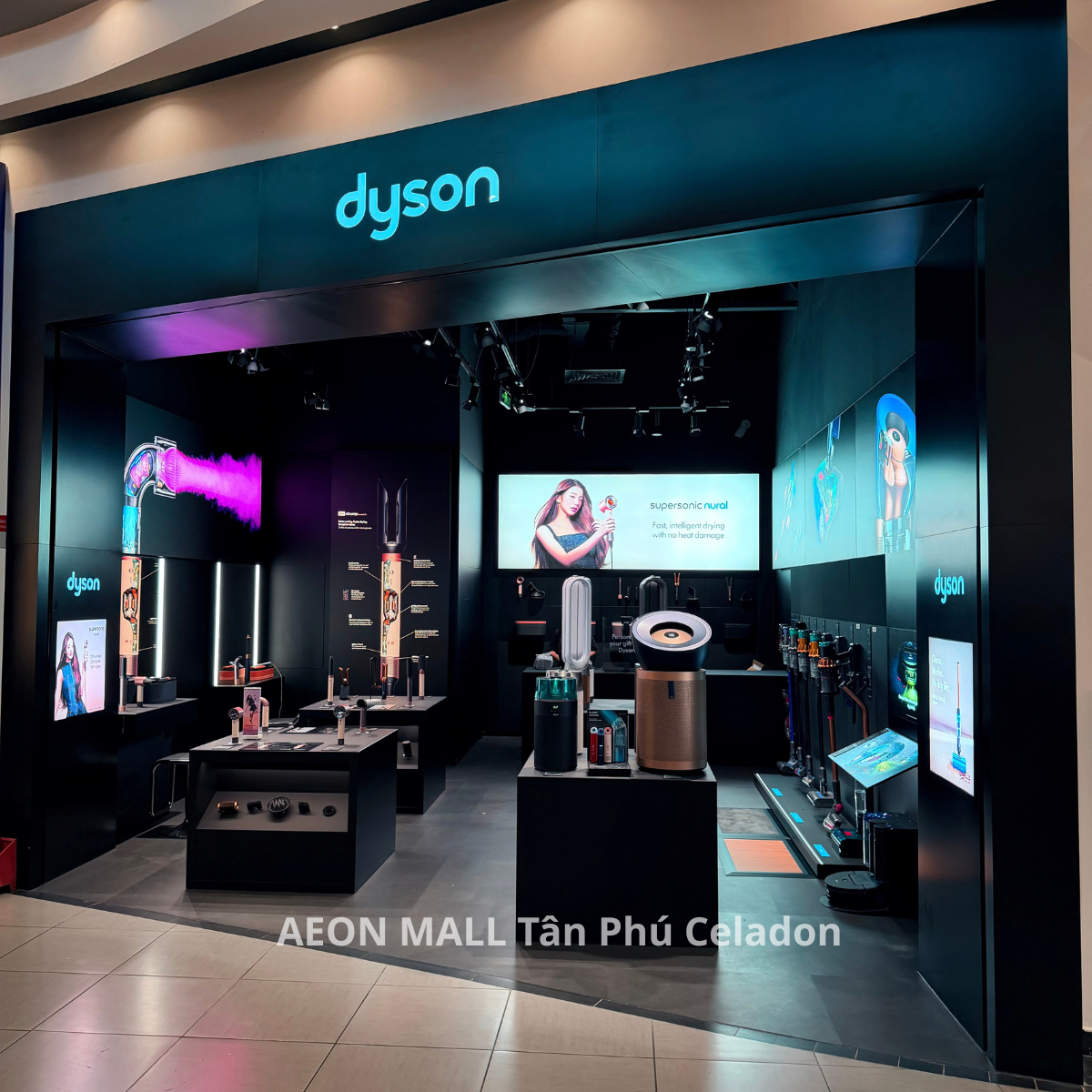 DYSON