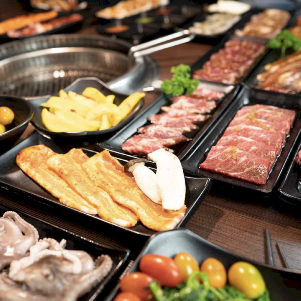Thưởng thức các món nướng đa dạng tại Buffet Chú Tèo BBQ (Nguồn: Internet)