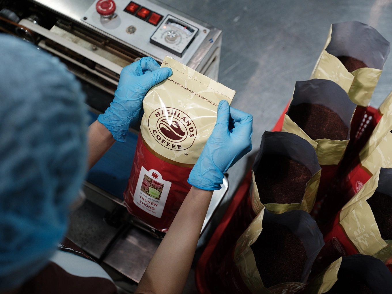 Highlands Coffee phát triển các dòng cà phê đóng gói và cà phê hòa tan thơm ngon (Nguồn: Internet)