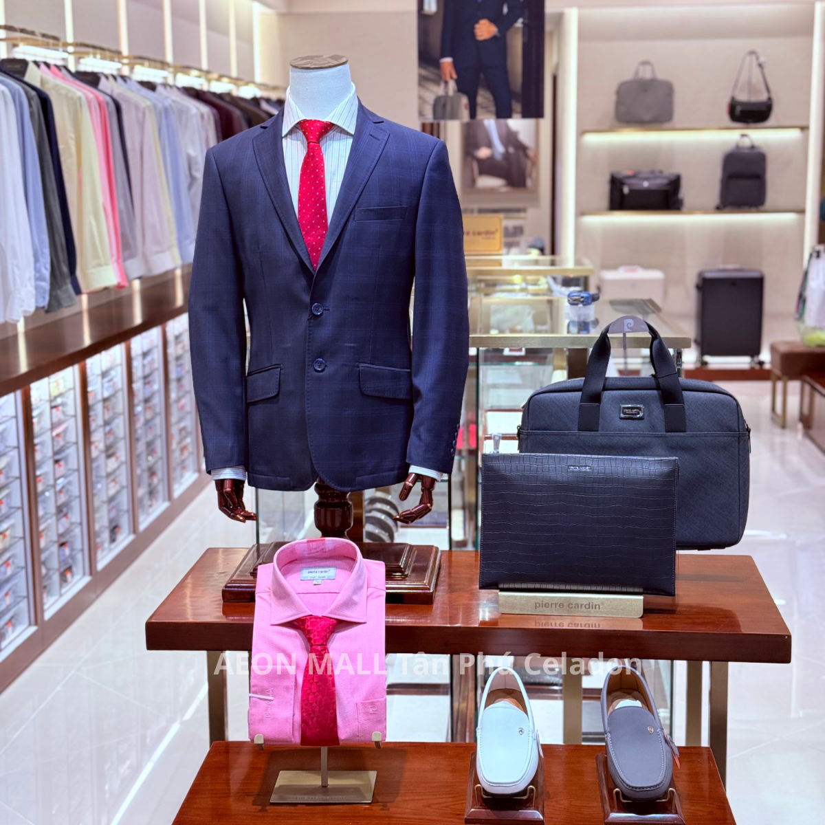 AN PHƯỚC - PIERRE CARDIN