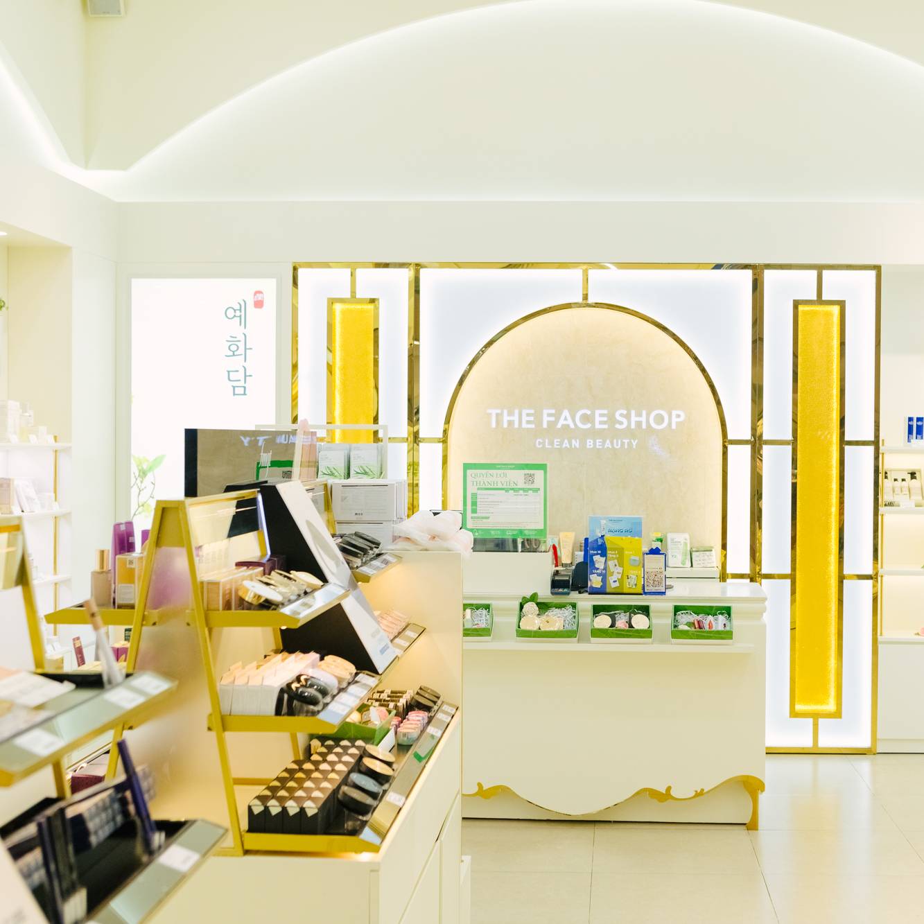 THE FACE SHOP