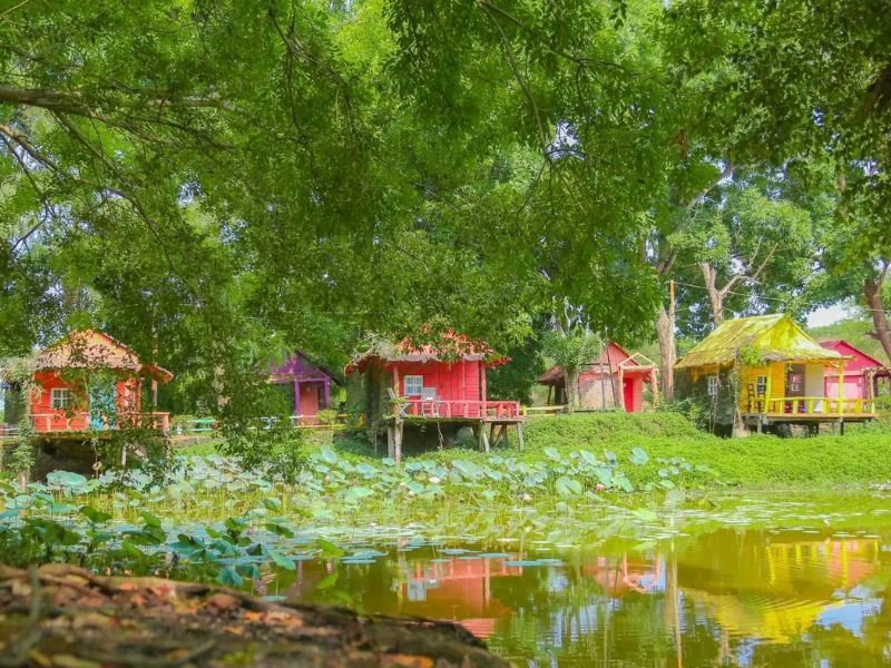 Khu du lịch Cao Minh khuôn viên rộng nhiều cây lâu năm (Nguồn Internet)